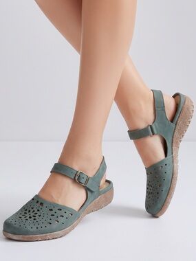 Naot Arataki Closed Toe Leather Slingback Sandals granola cottagecore Sea Green